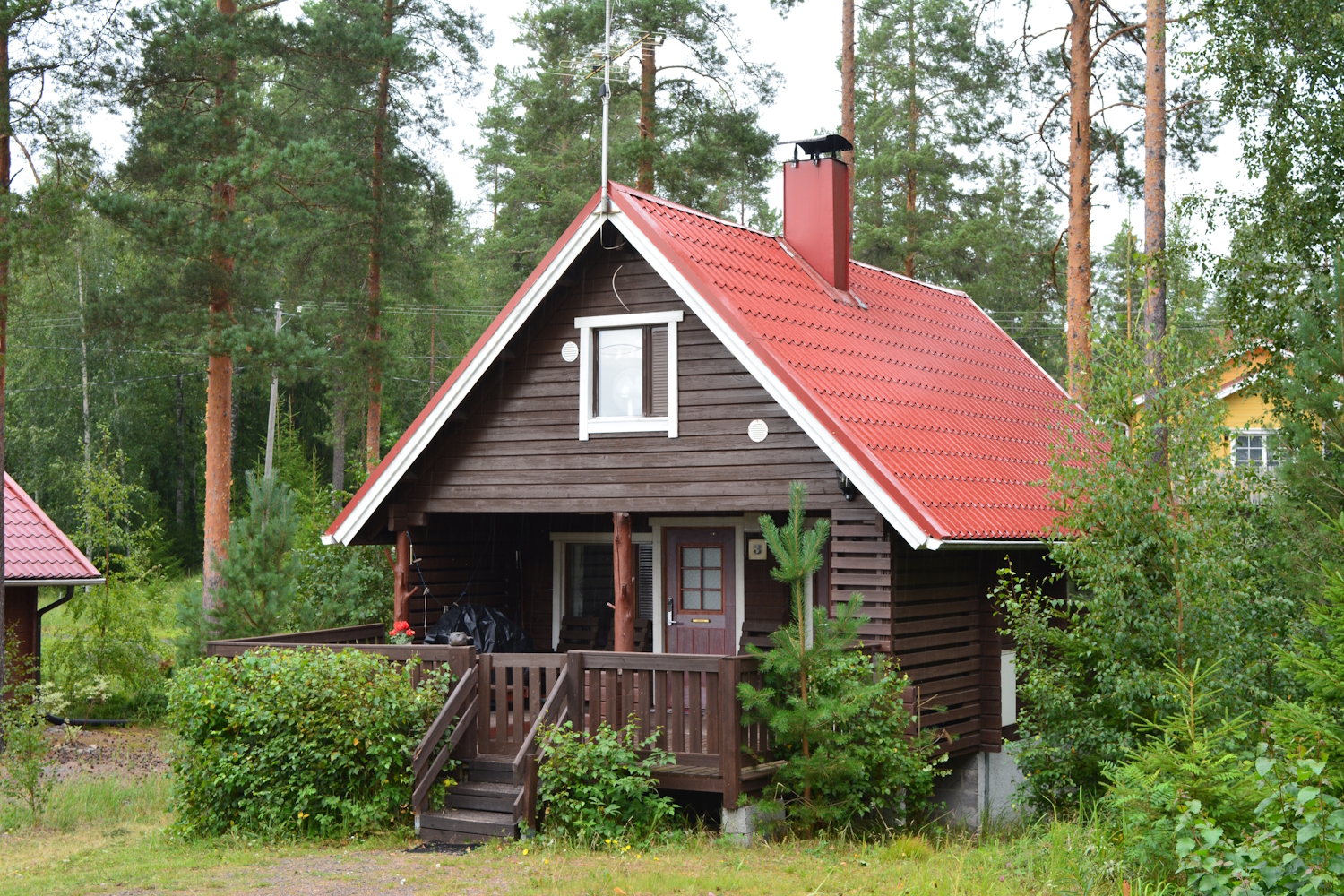 Mökkien vuokraus on käynnissä, vaikka matkailukeskus onkin suljettu